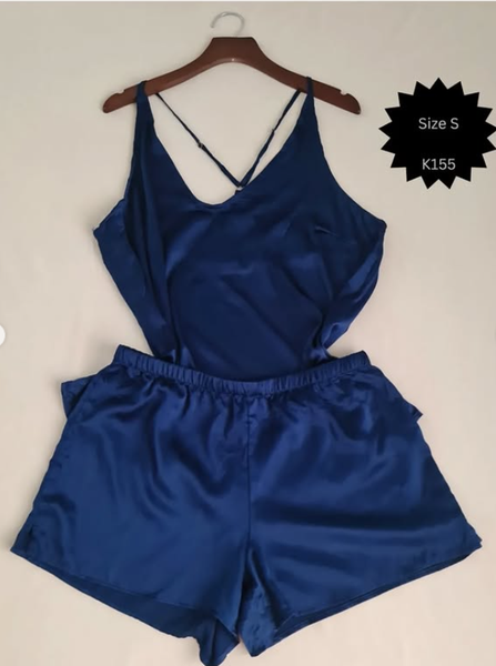 T-shirt and shorts blue