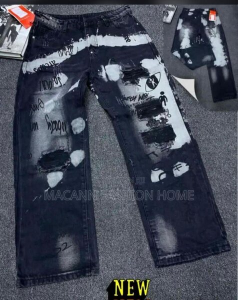 Jean décontracté style graffiti