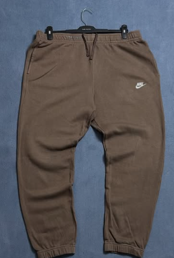 Nike sweatpants size: waist XL / length 40 