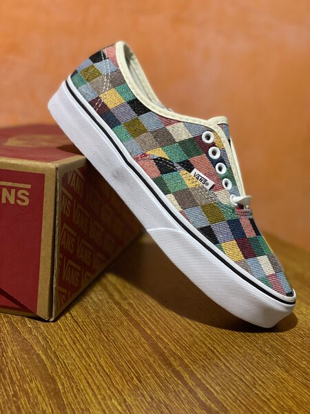 Chaussures à carreaux multicolores