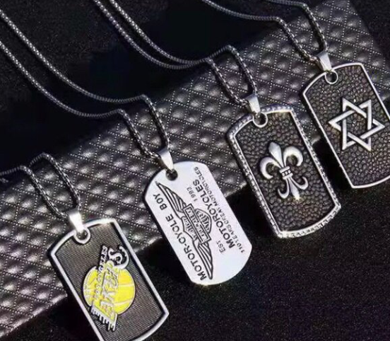 Colliers Pendentifs en Acier Inoxydable