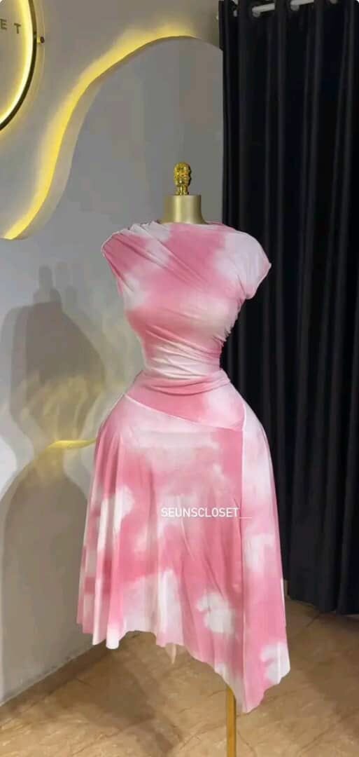 Robe mi-longue tie-dye rose