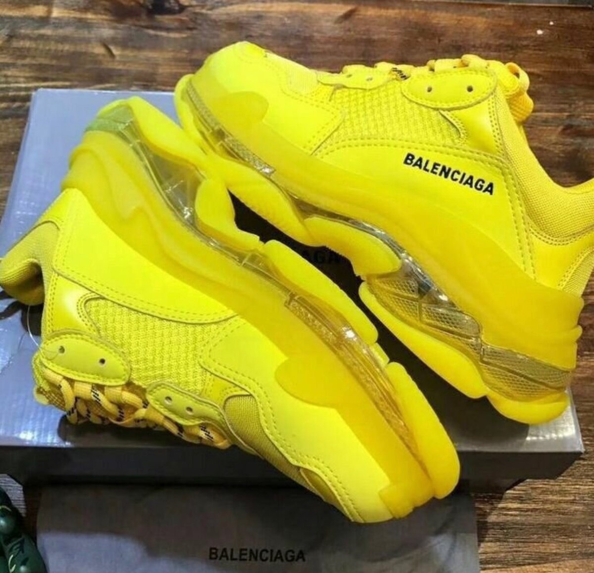 BALENCIAGA HP