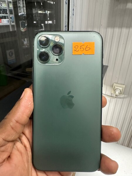 iPhone pro 256gb