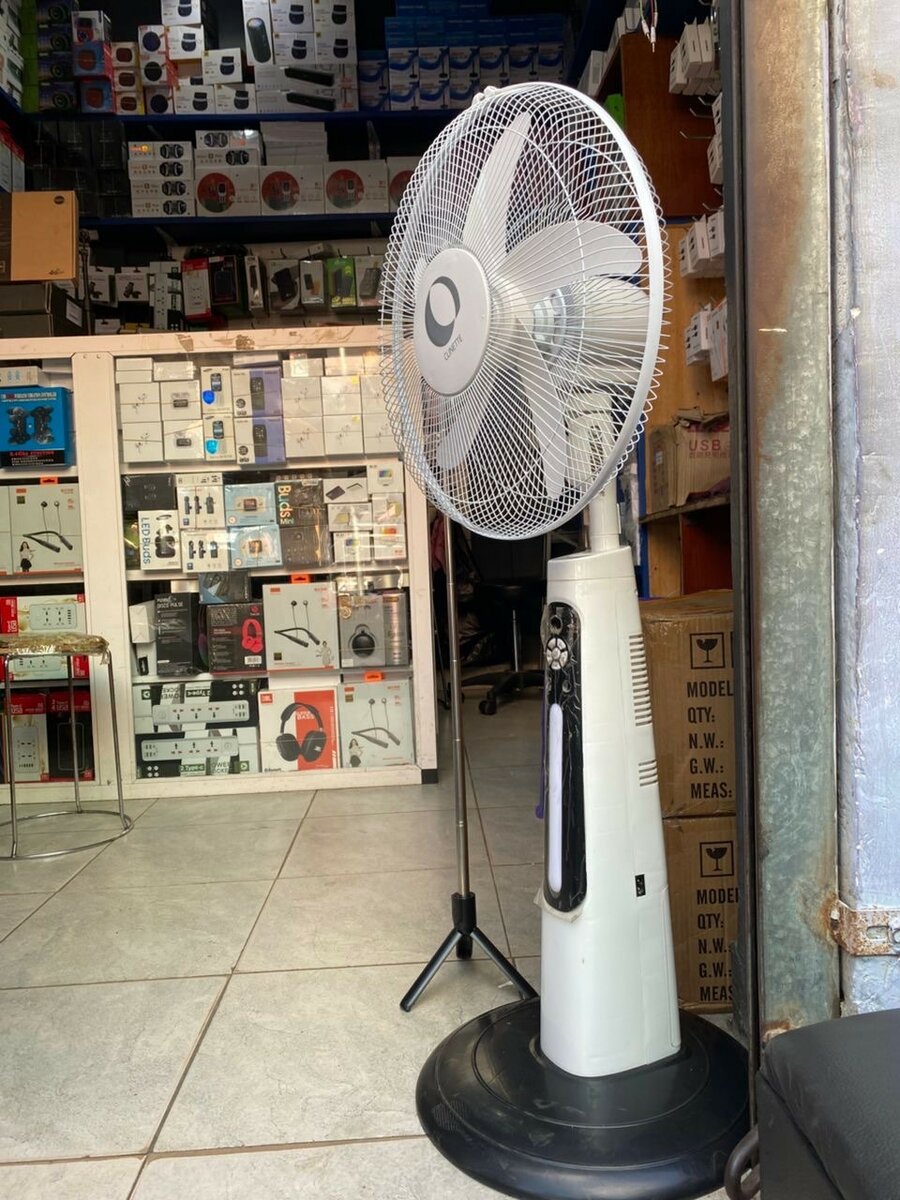 Rechargeable Solar fan