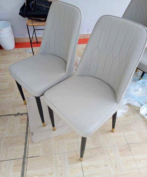 Chaises de salle à manger modernes