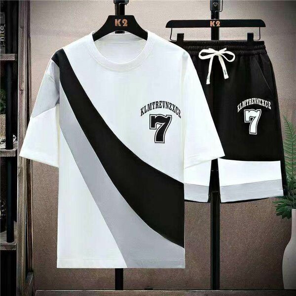 Complet tee-shirt et short