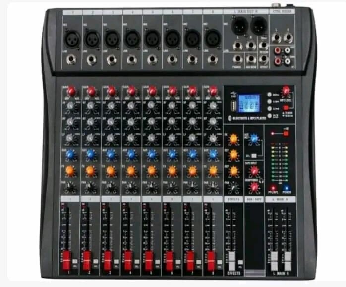 Table de mixage Yamaha professionnelle