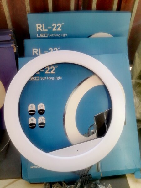 Ringlight 22 inches