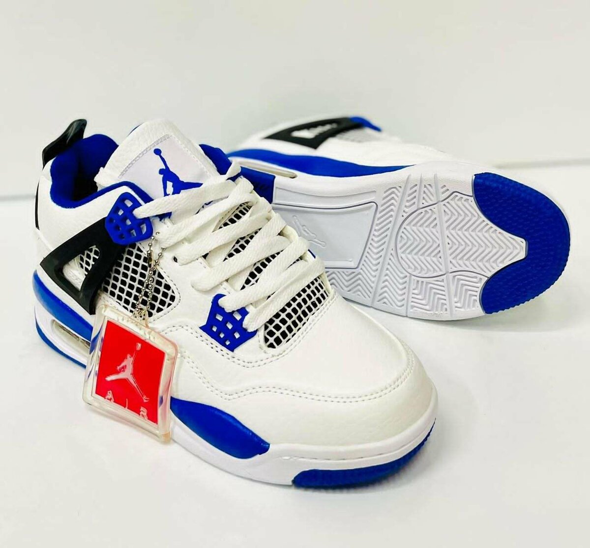 Jordan 4 first class