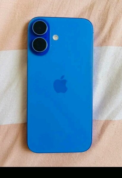 iPhone récent bleu 256GB