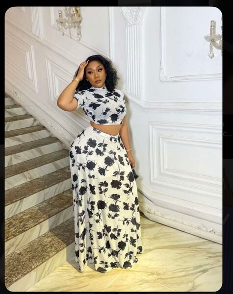 Robe longue fleurie élégante