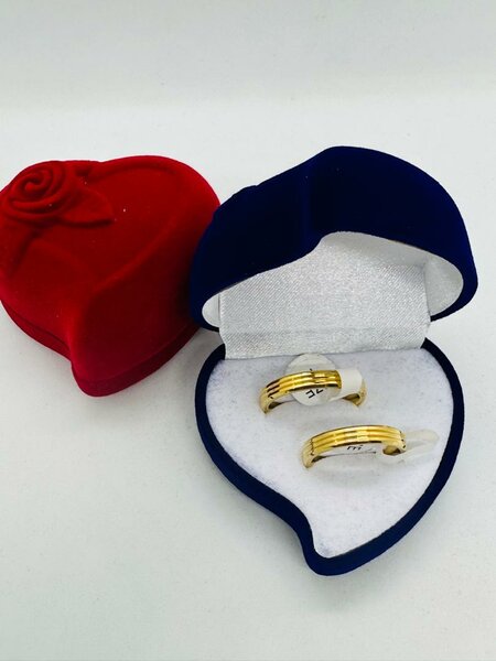 Set de bagues en or élégantes