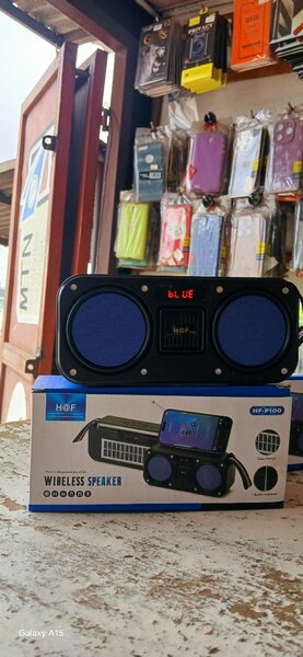 H@F wireless solar speaker