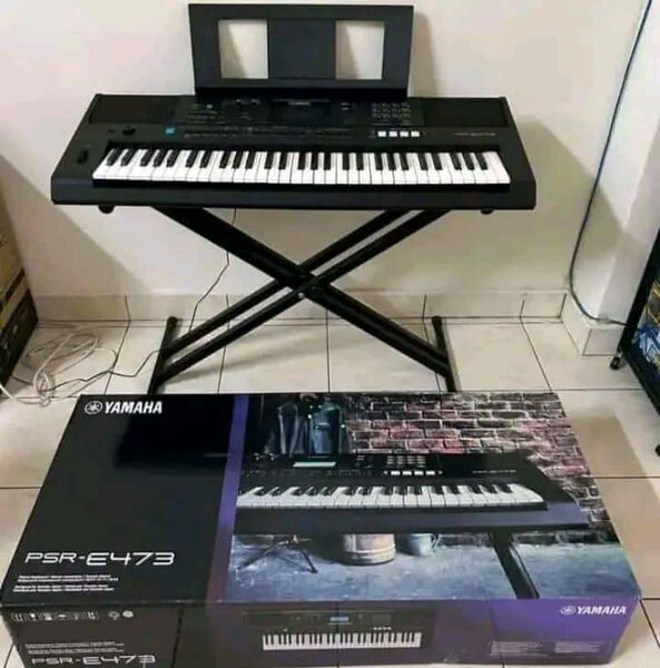 Yamaha PSR-E473 Keyboard