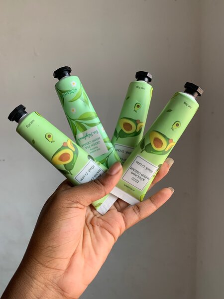 Moisturizing hand cream