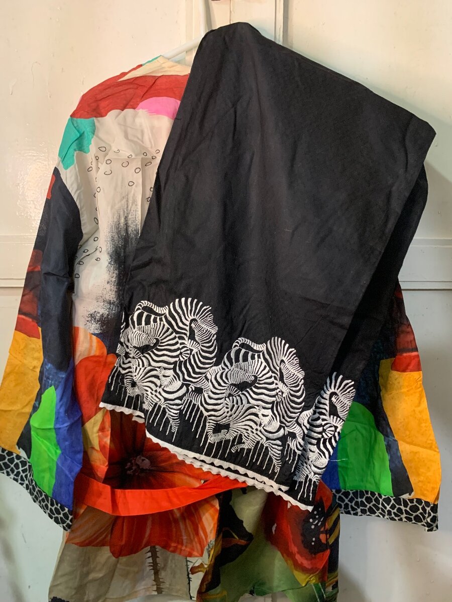 Sapphire medium 2 piece one wash done only