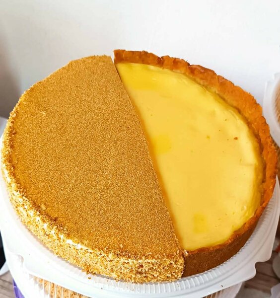 Медовик и Сметанник все нетто 1.5 кг