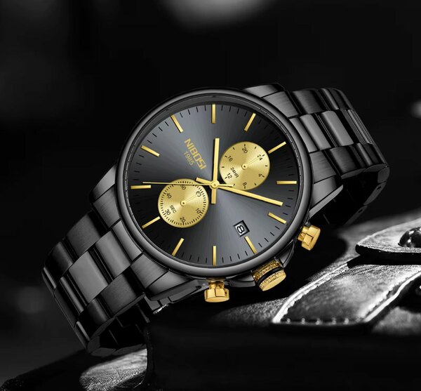 Montre élégante en acier inoxydable