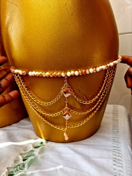 Chaîne de taille perlée élégante