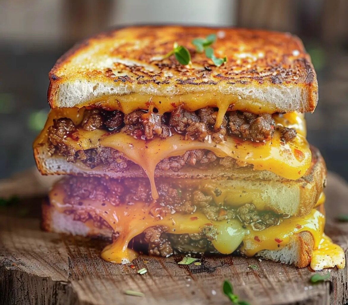 Sandwich Fondant au Fromage et Viande