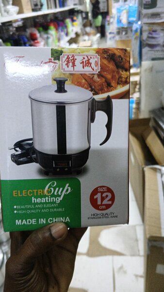 Bouilloire électrique 1.2L