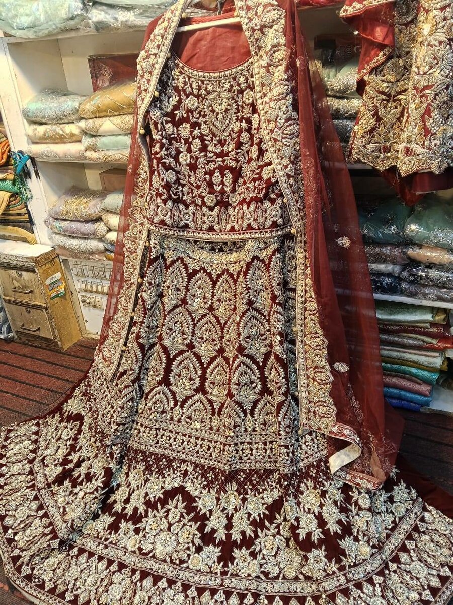 Bridal Lehenga Valvat