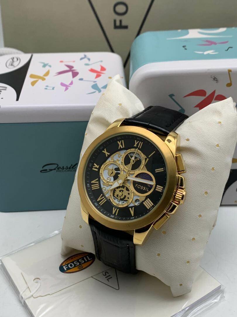 Solid Fossil Leather Watch