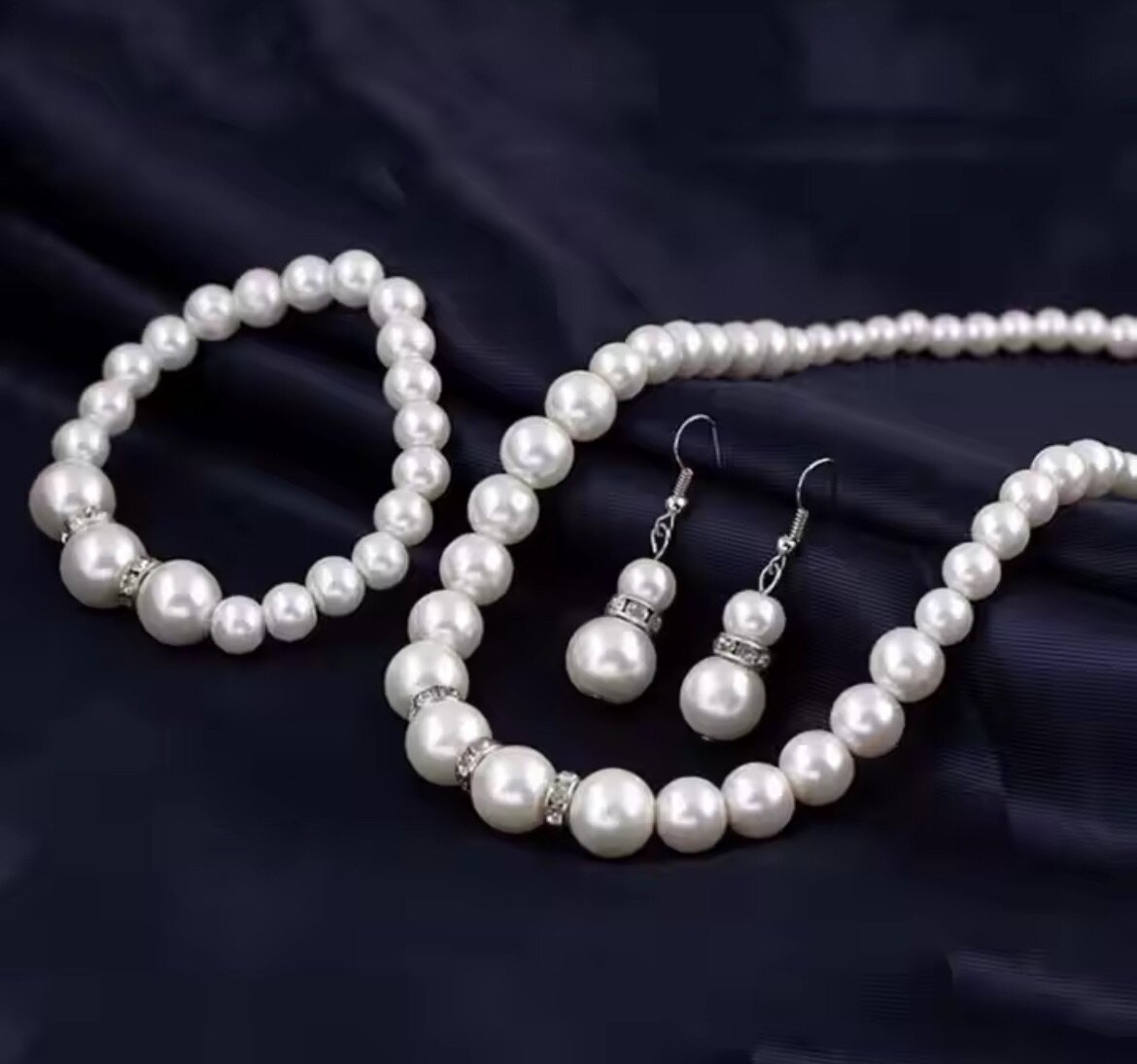 White pearl set