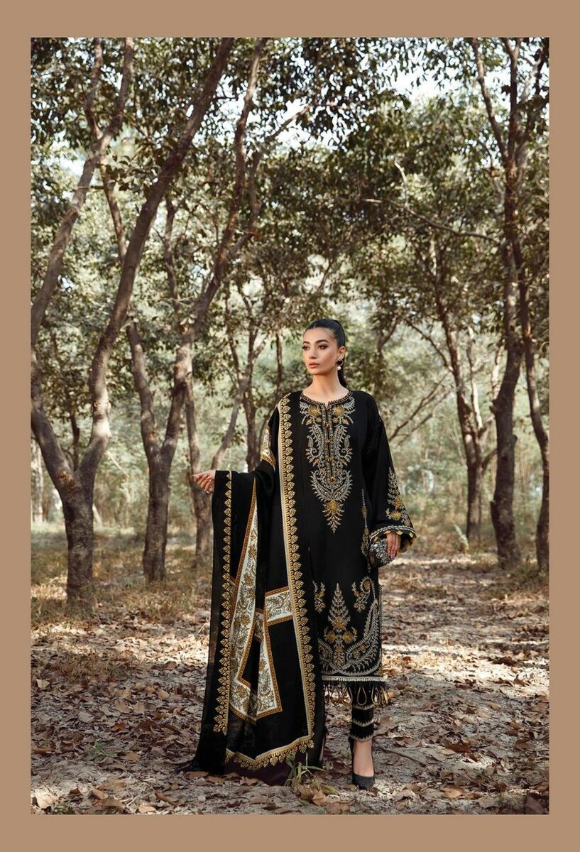 Unstitch embroidery lawn 3 pc .dc free