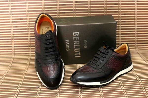 CHAUSSURE MOCASSIN  BERLUTI DE QUALITÉ ET ORIGINALE