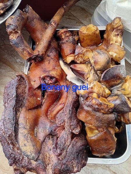 Patte de bœuf et queue