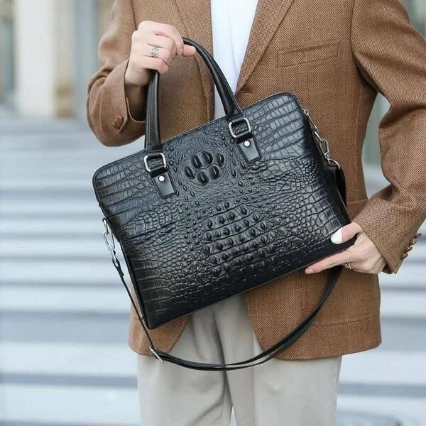 Sacoche en cuir élégant homme