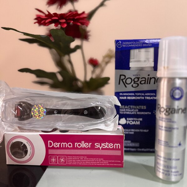 ROGAINE FOAM PLUS DERMA ROLLER