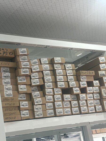 Ordinateurs portables HP et Asus