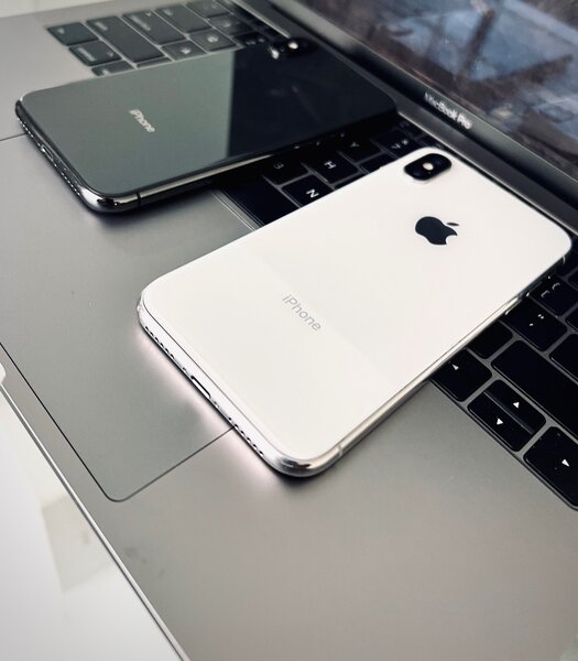 UK iPhone X 64GBs fully functional available for purchase!