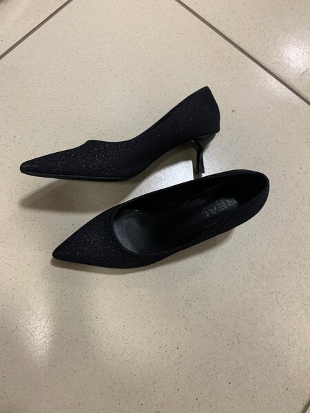 чёрные блестящие туфли