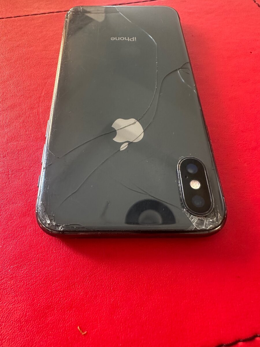 iPhone X Noir 64GB