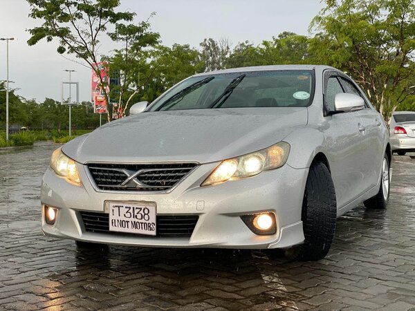Toyota mark x