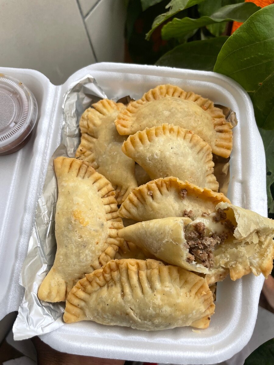 10 pastel au fromage viande