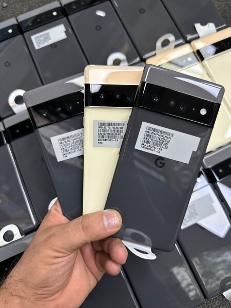 Google Pixel 6 Pro 12/256GB all colours available in this ad