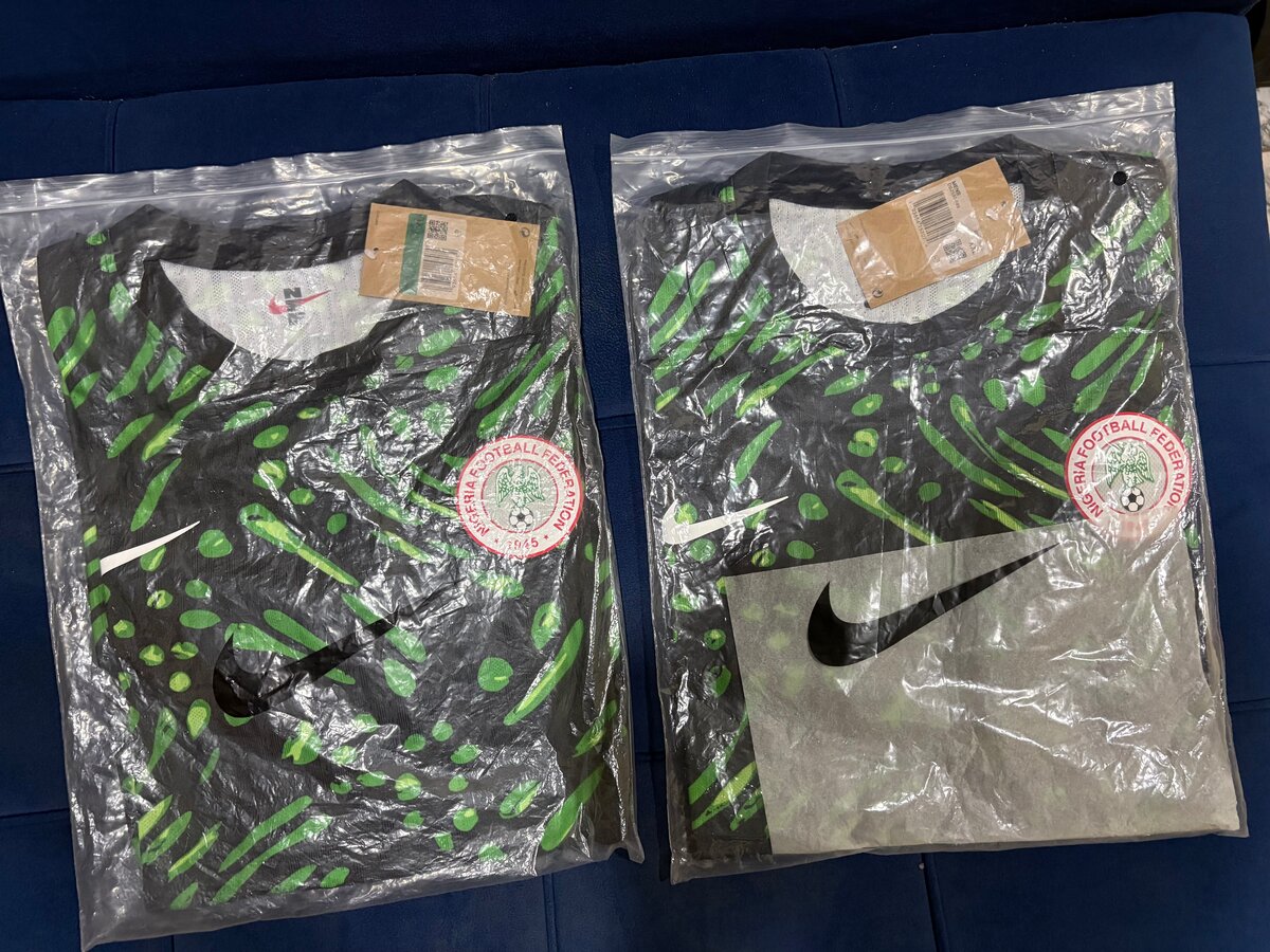 Maillots de Football Authentiques