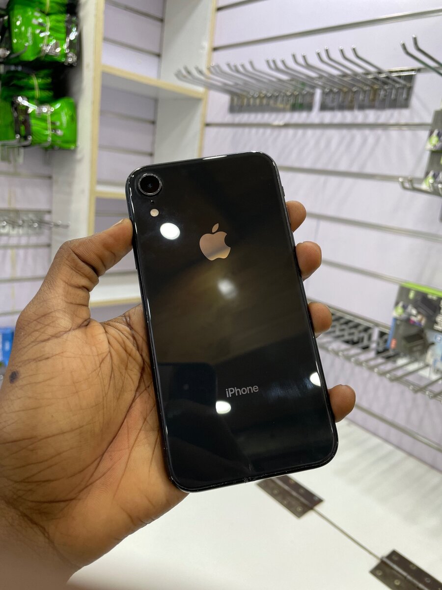 iPhone XR 64gb 100% bh