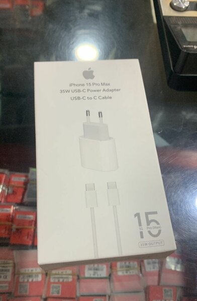 Adaptateur USB-C iPhone 15 Pro