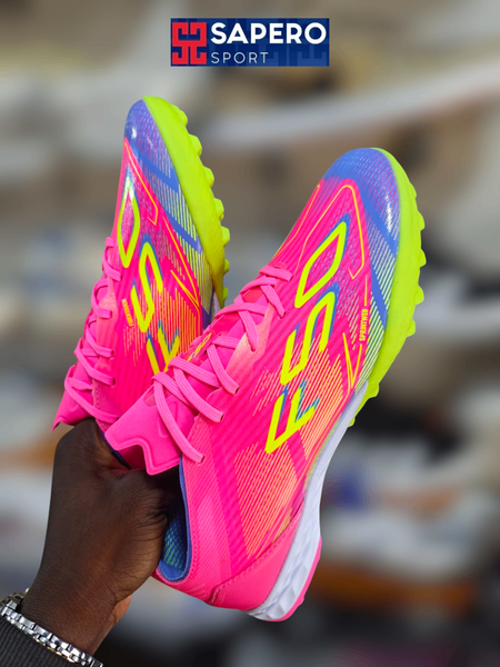 Chaussures de Football Multicolores