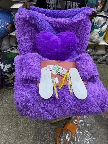 Botswana flaffy duvets king size. 5 pieces