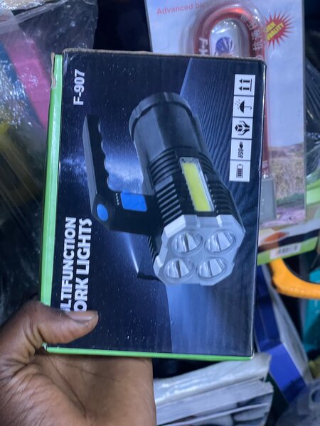 Lampe de travail LED multifonction