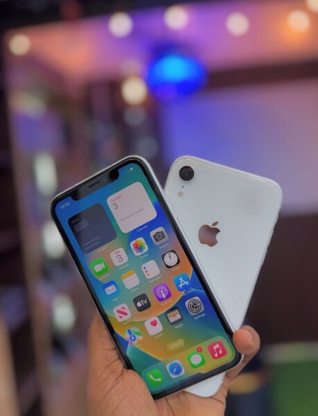iPhone XR