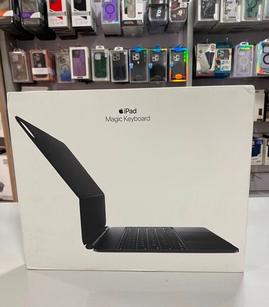 Original Apple iPad m4 keyboard available