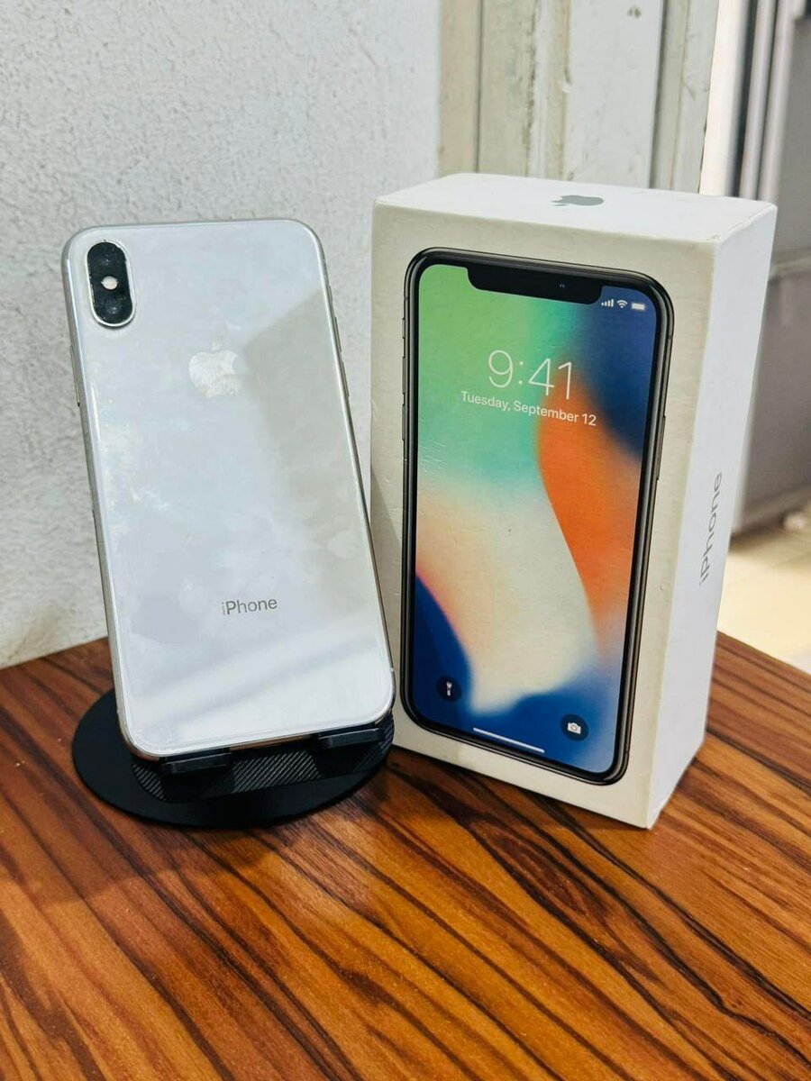 IPHONE X 64 G neuf scellé